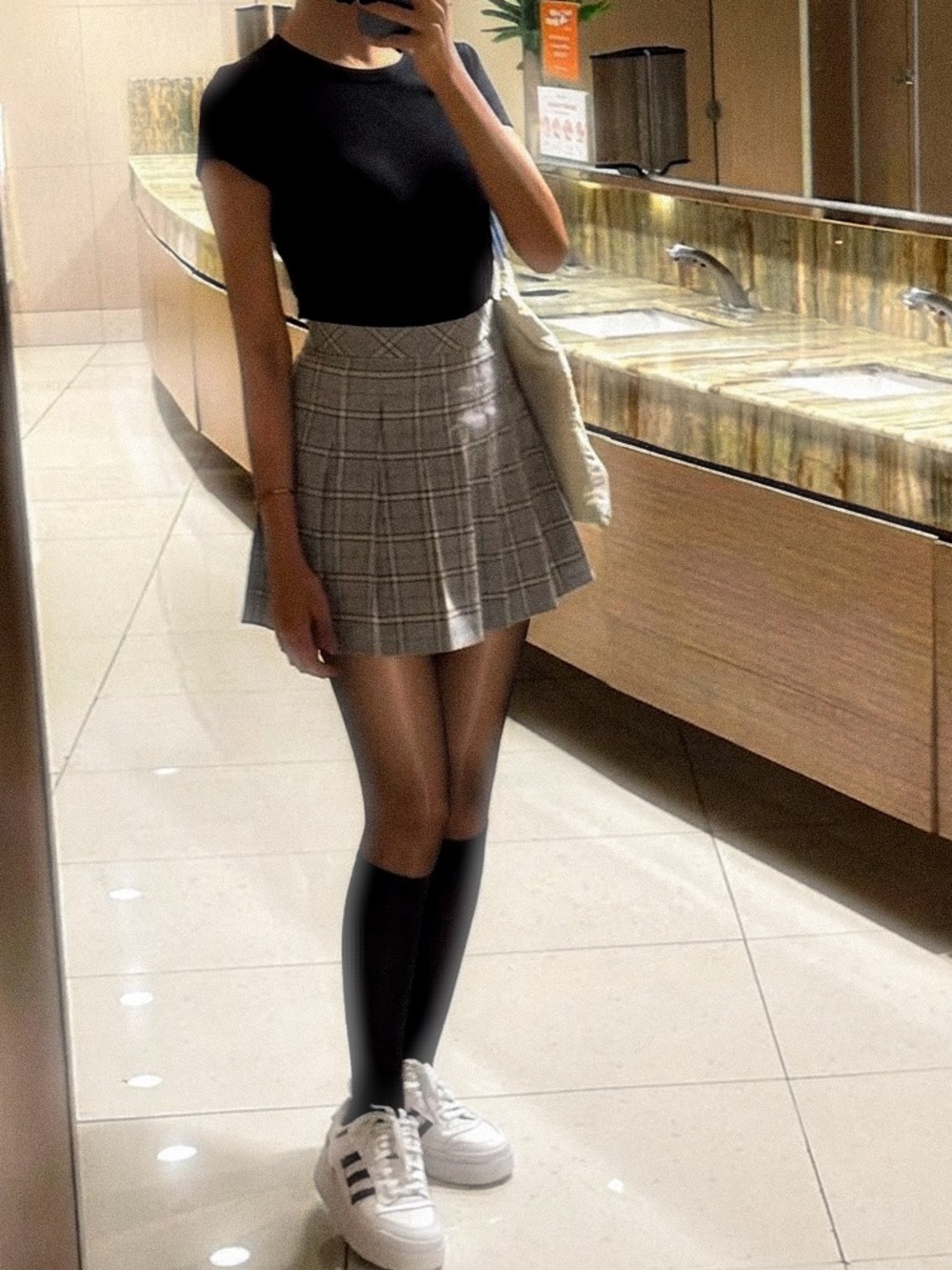 KNEE-HIGH SOCK STOCKINGS